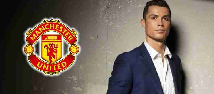 Криштиану Роналду - португальский футболист, выступающий за английский клуб «Манчестер Юнайтед».