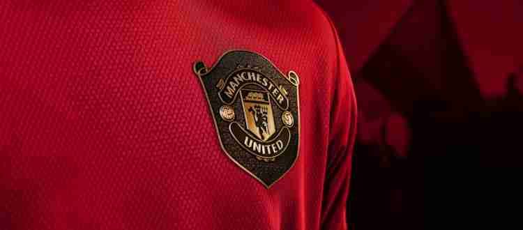Манчестер Юнайтед - английский профессиональный футбольный клуб.