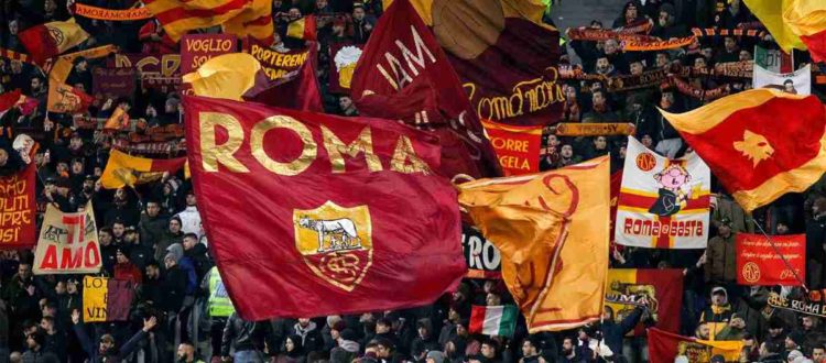 Рома - тальянский профессиональный футбольный клуб из Рима.