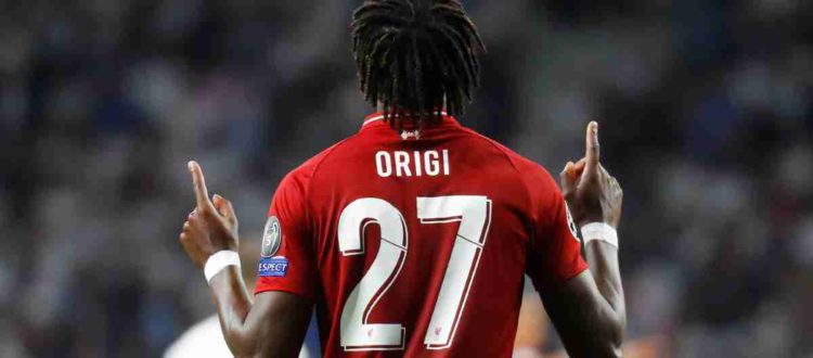 Дивок Ориги - бельгийский футболист кенийского происхождения, нападающий клуба «Ливерпуль»