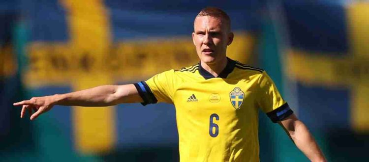 Людвиг Аугустинссон - шведский футболист, защитник, клуба «Севилья» и сборной Швеции