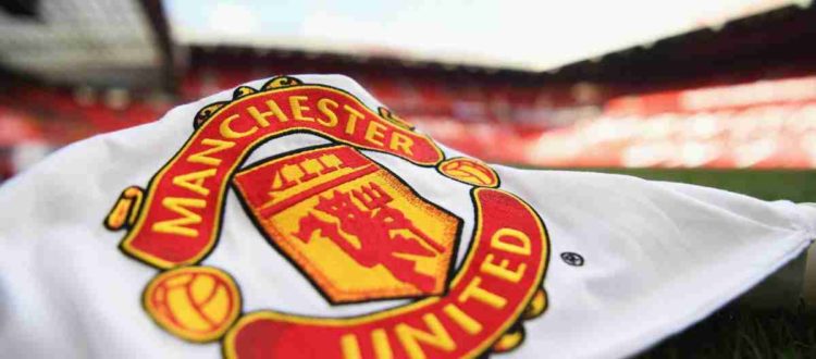 Манчестер Юнайтед - английский профессиональный футбольный клуб из Траффорда