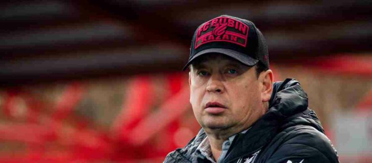 Леонид Слуцкий - российский футбольный тренер, главный тренер клуба «Рубин».