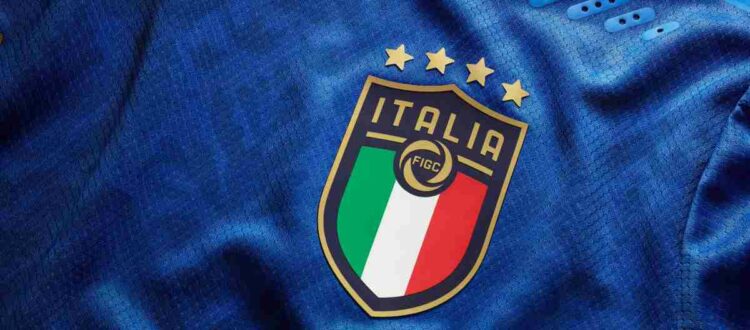 Сборная Италии - футбольная команда, которая представляет Италию в международных матчах и турнирах по футболу