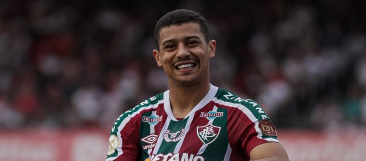 Андре - бразильский футболист, полузащитник клуба «Флуминенсе» и сборной Бразилии.