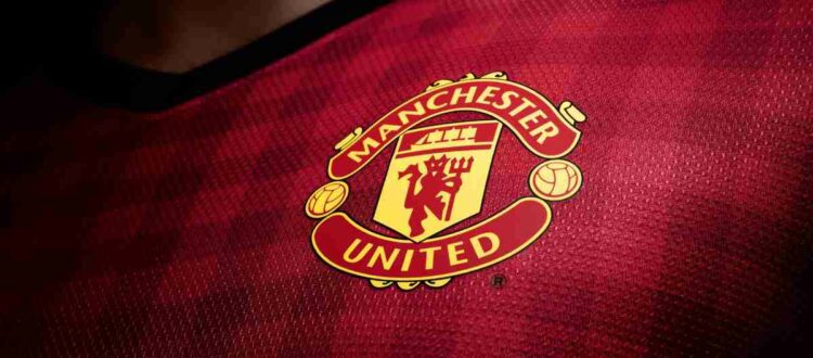 Манчестер Юнайтед — английский профессиональный футбольный клуб из Траффорда, Большой Манчестер