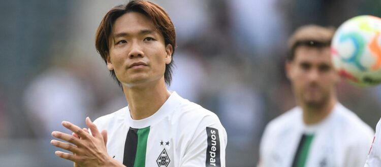 Ко Итакура - японский футболист, защитник немецкого клуба «Боруссия» (Мёнхенгладбах) и сборной Японии