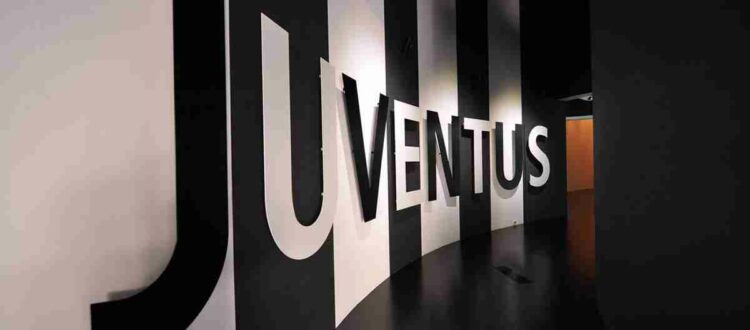 «Ювентус» — итальянский профессиональный футбольный клуб