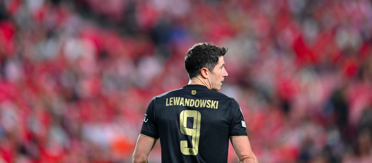 Роберт Левандовски - польский футболист, нападающий испанского клуба «Барселона» и капитан национальной сборной Польши