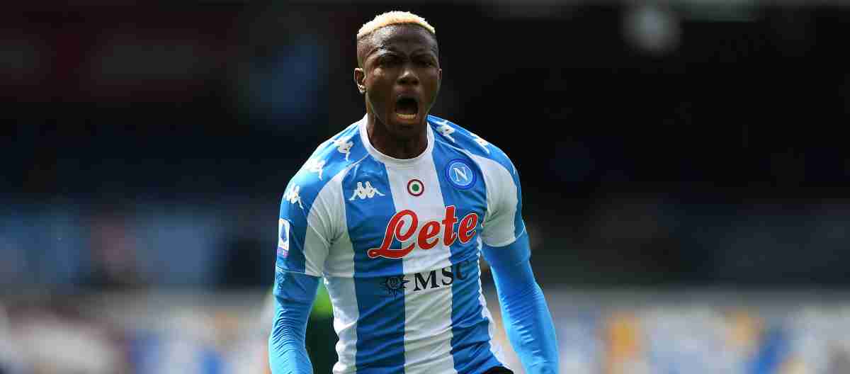 Виктор Осимхен — нигерийский футболист, нападающий итальянского клуба «Наполи»