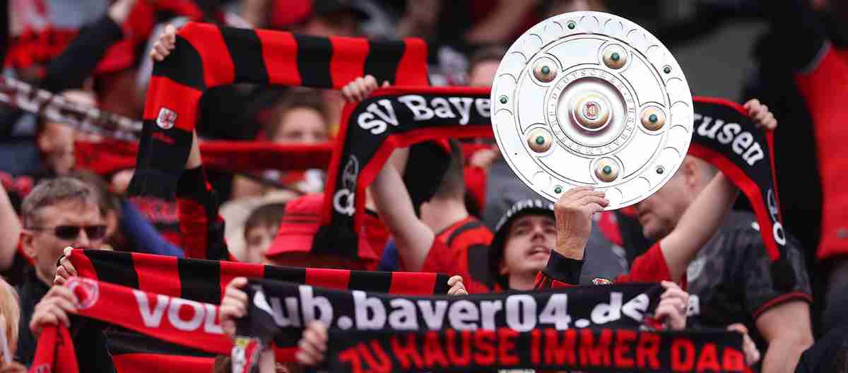 «Байер 04» — немецкий профессиональный футбольный клуб из города Леверкузен