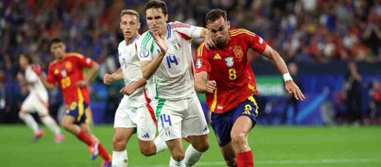 Сборная Испании - команда, представляющая Испанию на международных соревнованиях по футболу